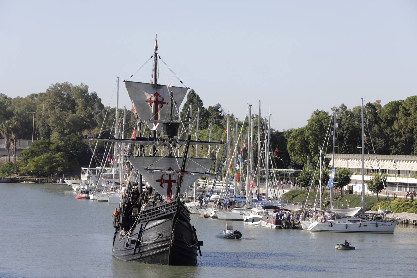 La nao Victoria vuelve a Sevilla cinco siglos después