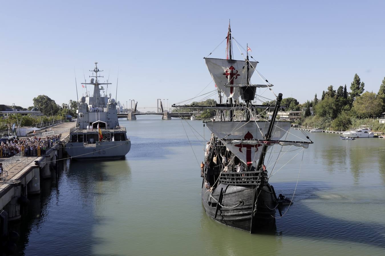 La nao Victoria vuelve a Sevilla cinco siglos después