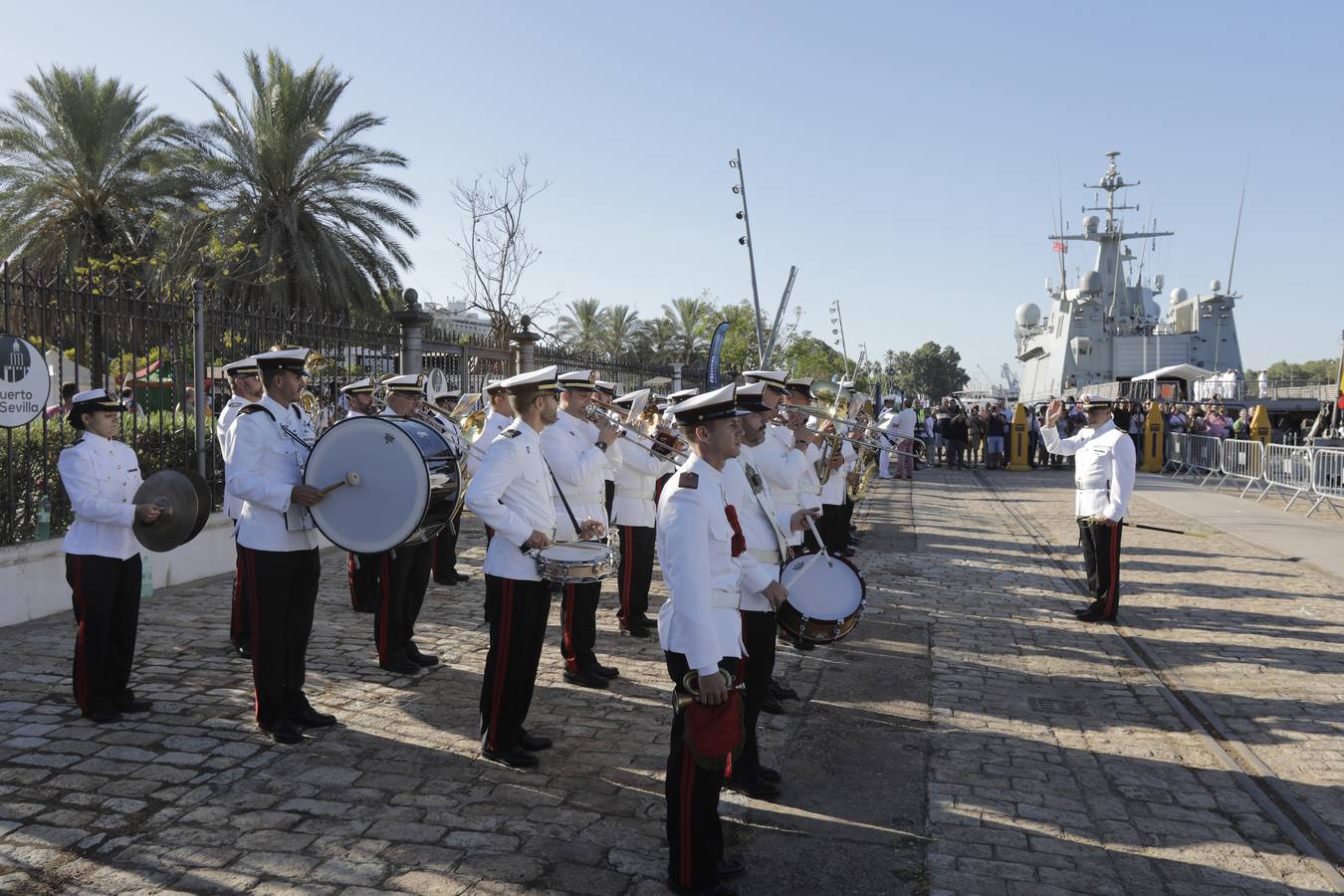 La nao Victoria vuelve a Sevilla cinco siglos después