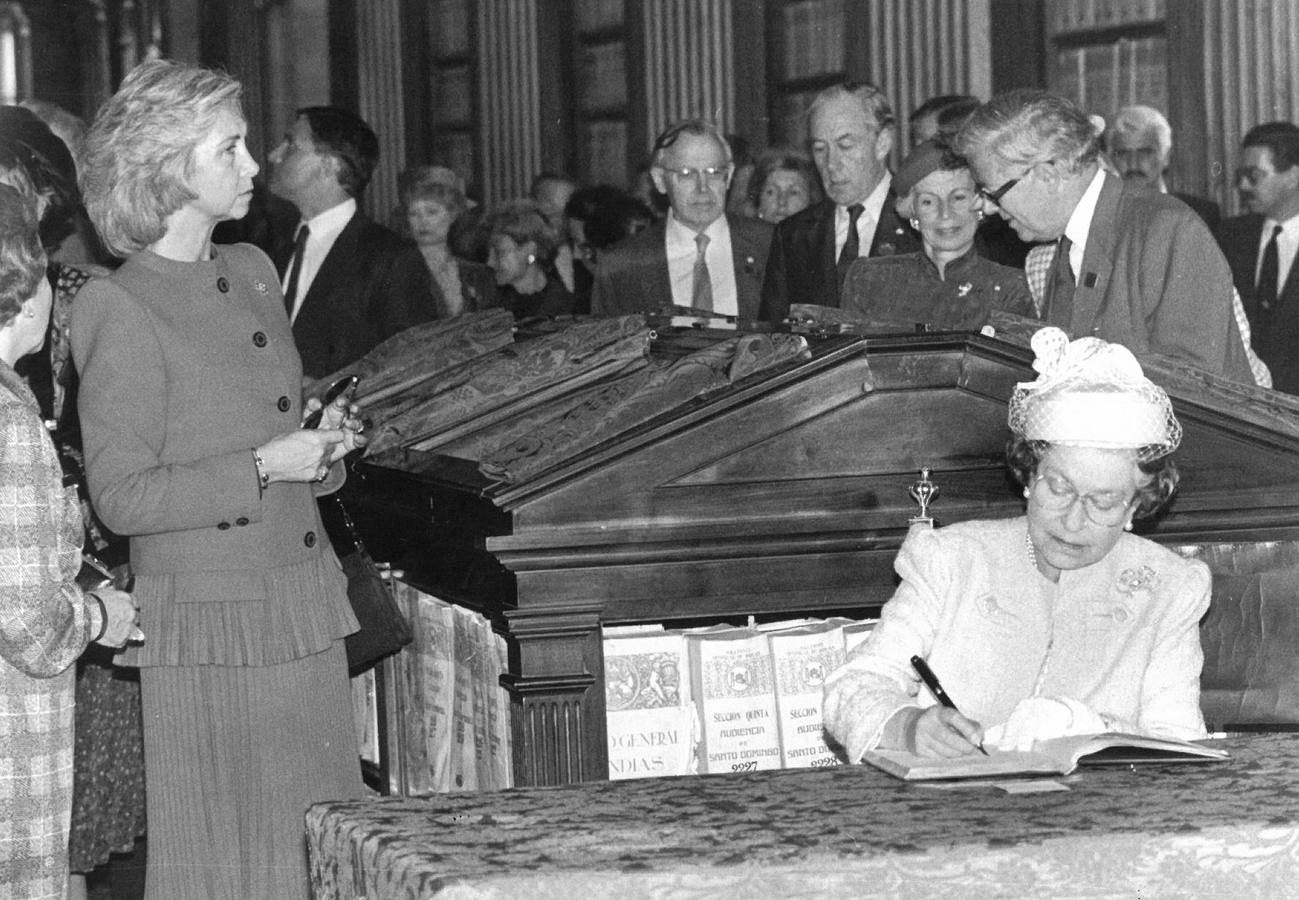 Visita de la Reina Isabel II y el Duque de Edimburgo a Sevilla en 1988