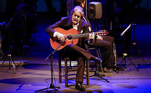 Rafael Riqueni también ha colgado el «no hay biletes» en esta Bienal