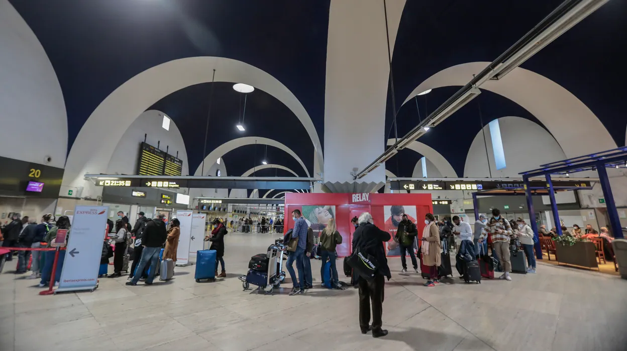 El aeropuerto de Sevilla recupera el tráfico que tenía antes de la pandemia