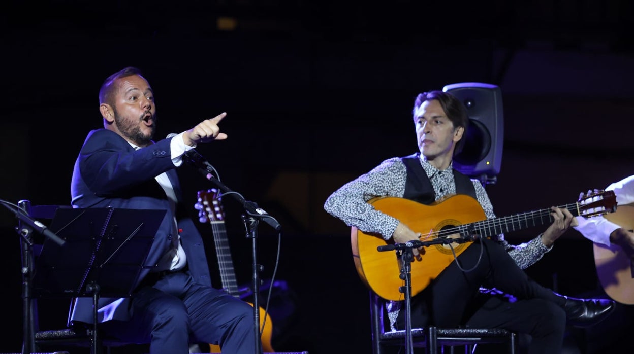 Huelva desembarca con timidez en La Bienal