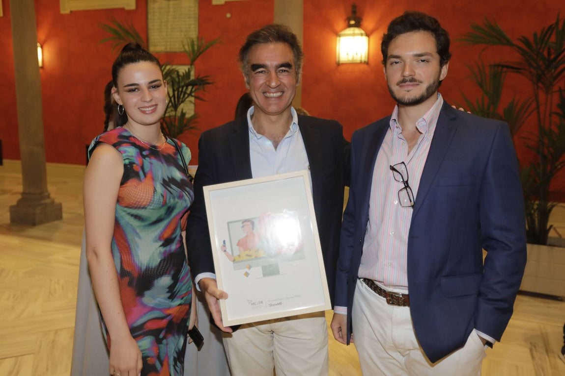 María Guerrero , Fabio Castañeda y Ricardo Abad