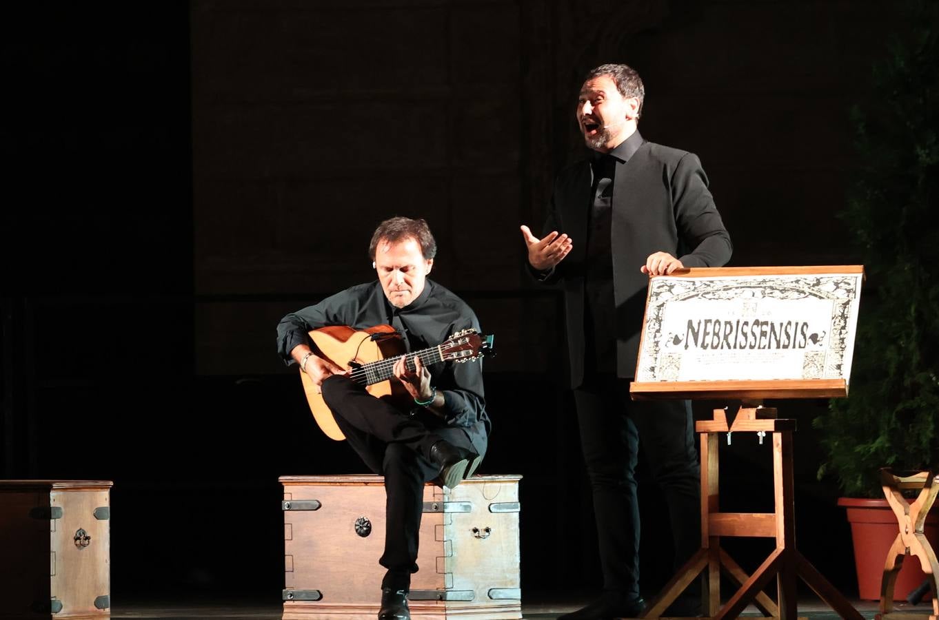 José Valencia, durante su espectáculo, en el Real Alcázar de Sevilla