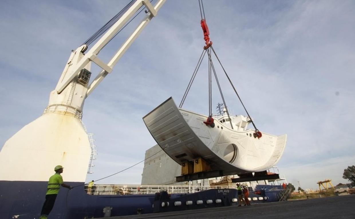 Llegada de la tuneladora al Puerto de Sevilla, en marzo de 2012