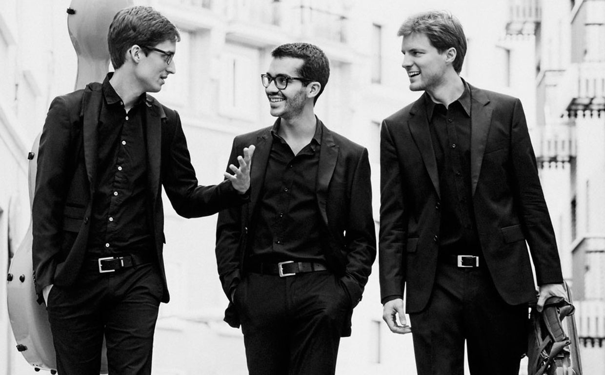 Fernando Arias, Juan Pérez Floristán y Miguel Colom interpretan el 'Triple concierto' de Beethoven