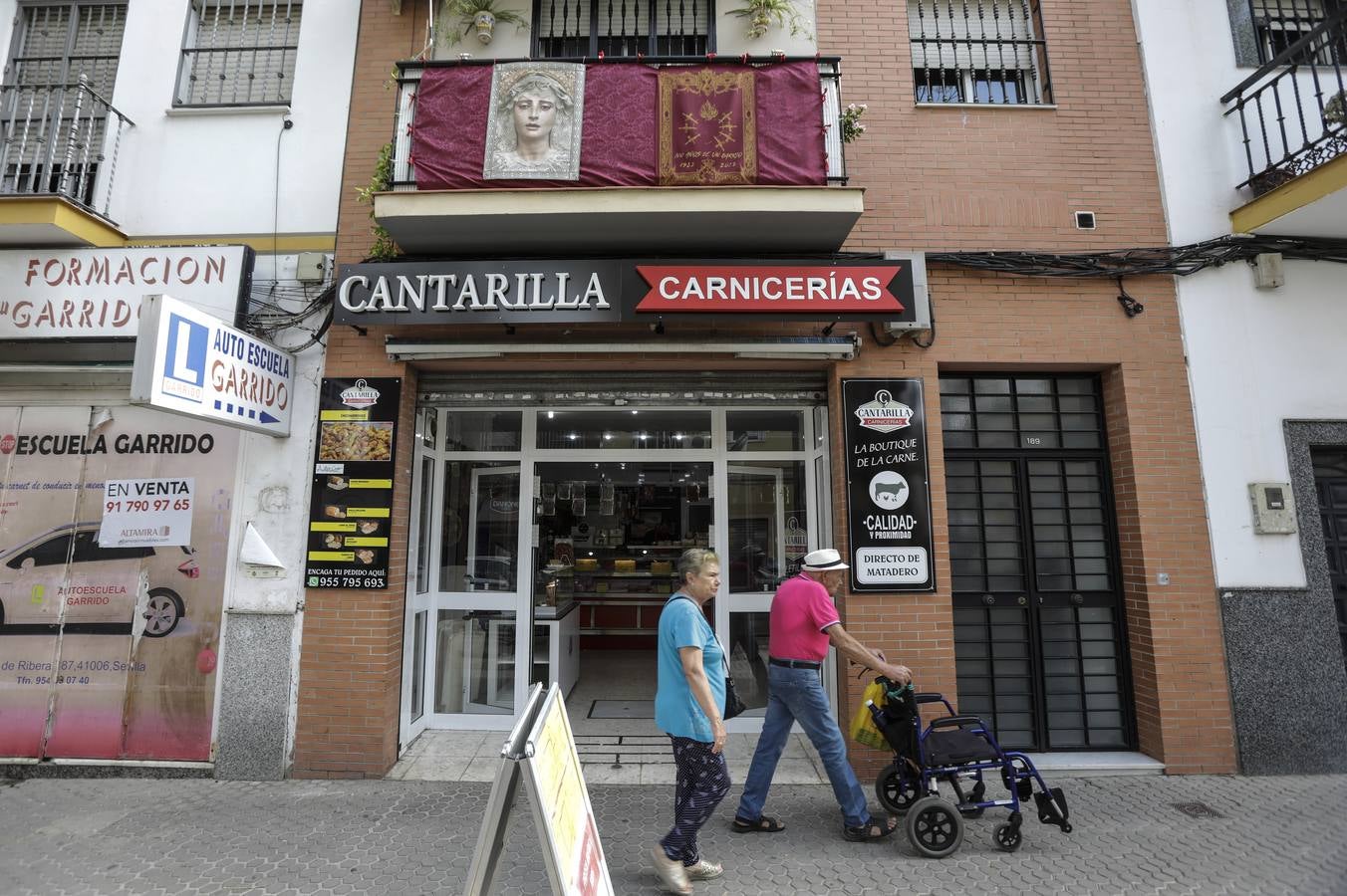 El barrio sevillano del Cerro del Águila se prepara para la salida extraordinaria de la Virgen de los Dolores