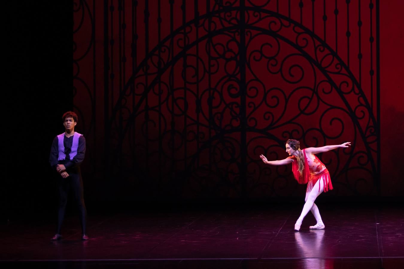 El ballet blanco volvió al Maestranza con el homenaje a Alicia Alonso