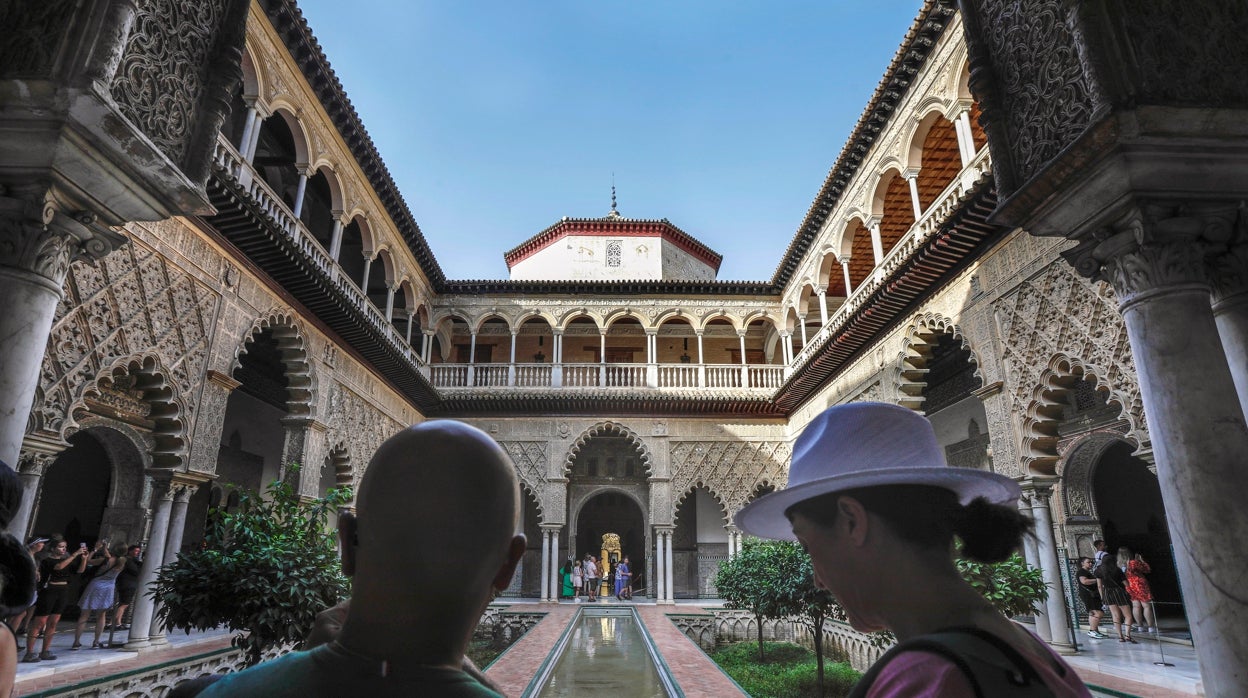 El Ayuntamiento de Sevilla se centra en evitar los excesos en el suministro eléctrico del Alcázar