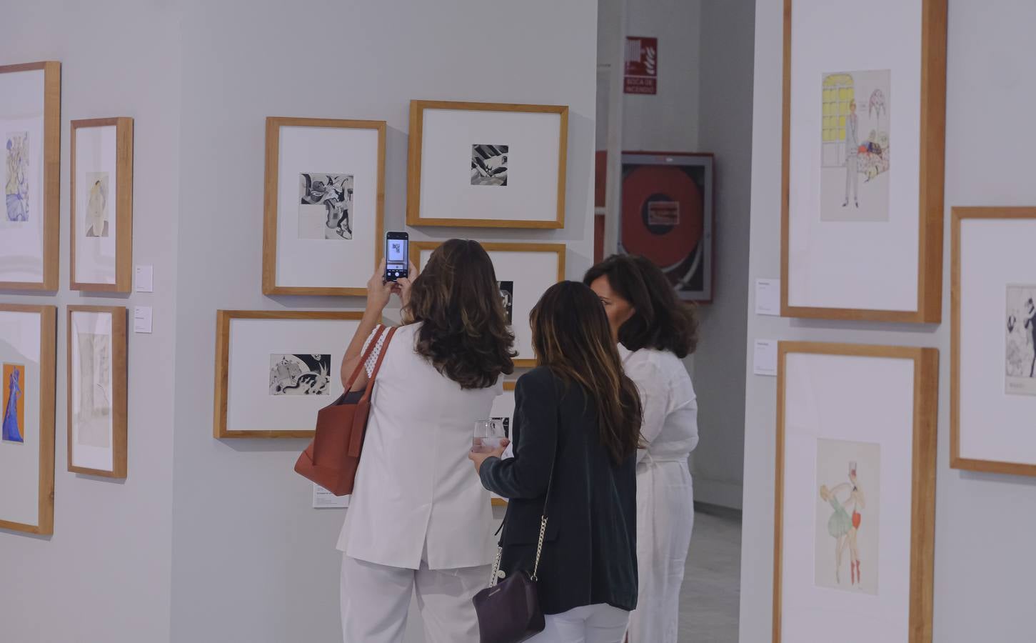 Exposición 'Dibujantas. Pioneras de la ilustración' en la Galería de ABC en Sevilla