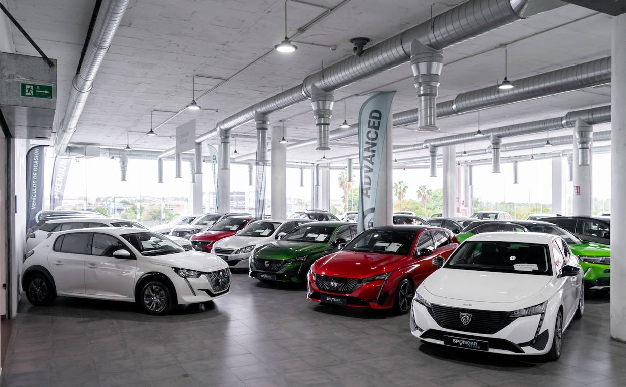 Exposición de Automares, nuevo concesionario oficial de Stellantis de Grupo Concesur