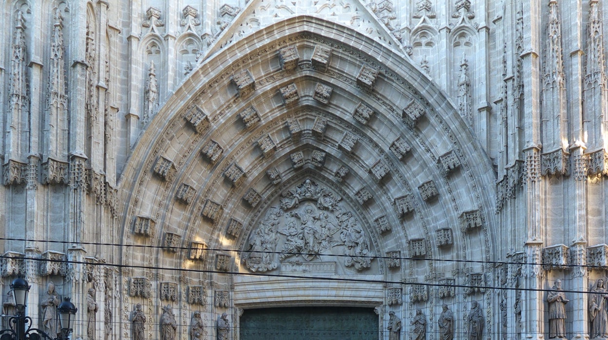 Patrimonio aprueba actuaciones en la Catedral y los conventos de Santa Rosalía y Las Teresas