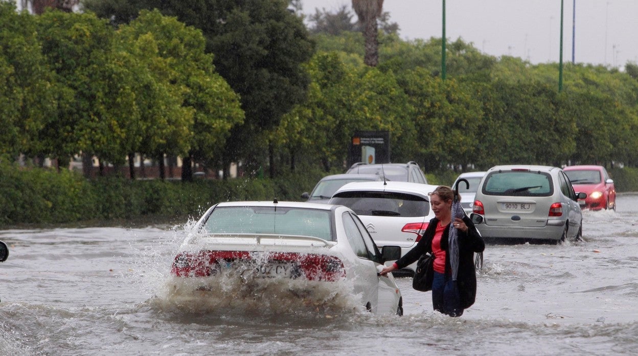 Emasesa construirá un depósito de retención de aguas pluviales en el polígono Carretera Amarilla para combatir inundaciones