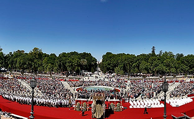 Coronación canónica de la Macarena