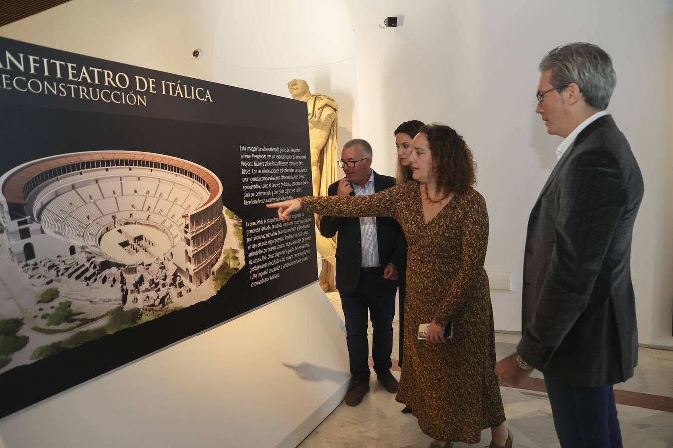 Inauguración de la exposición 'Un coloso para Itálica'.