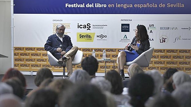 Antonio Muñoz Molina y Marta Maldonado, durante el acto