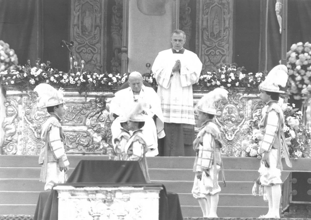 Visita del Papa Juan Pablo II a Sevilla en 1982