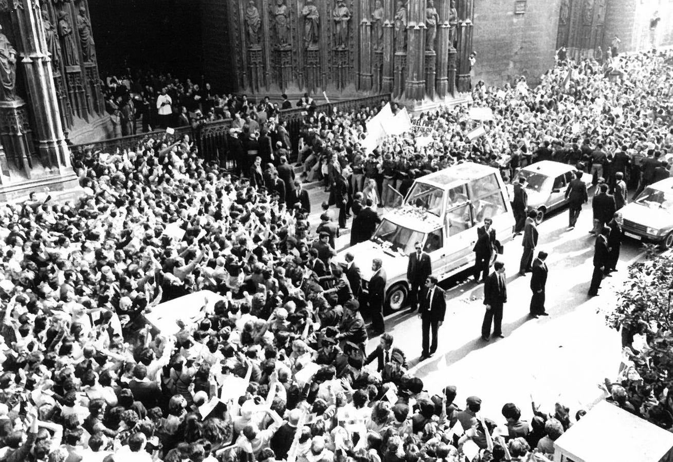 Visita del Papa Juan Pablo II a Sevilla en 1982