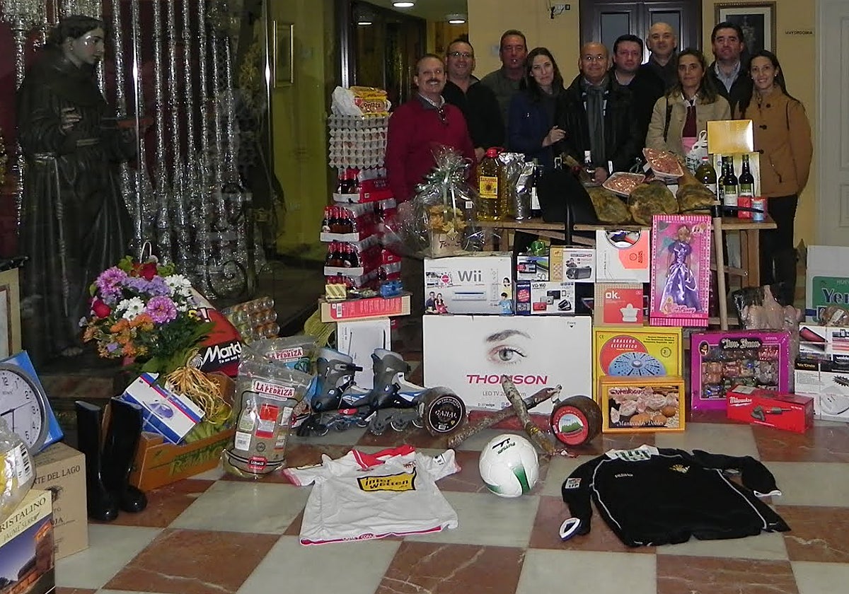 Regalos de la cesta de Navidad del Cerro en años anteriores