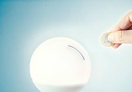 Nueva bajada del precio de la luz este sábado: estas son las horas más baratas