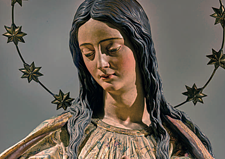 Imagen secundaria 1 - La Catedral ha acometido restauraciones en elementos tan simbólicos como las fachadas renacentistas, las de la Giralda o en la Cieguecita de Martínez Montañés