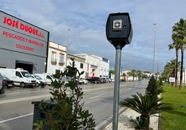 El radar de un pueblo de Sevilla que no multa de noche ni a las motos