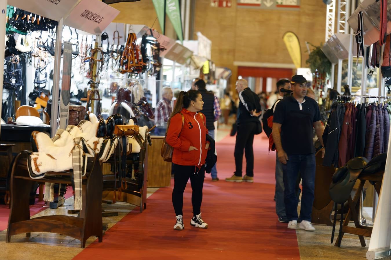 Ambiente este martes de la primera jornada del Salón Internacional del Caballo (Sicab)