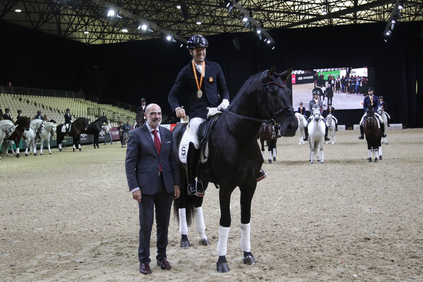 Caballistas y caballos recibieron este domingo sus premios como colofón a una gran edición de Sicab