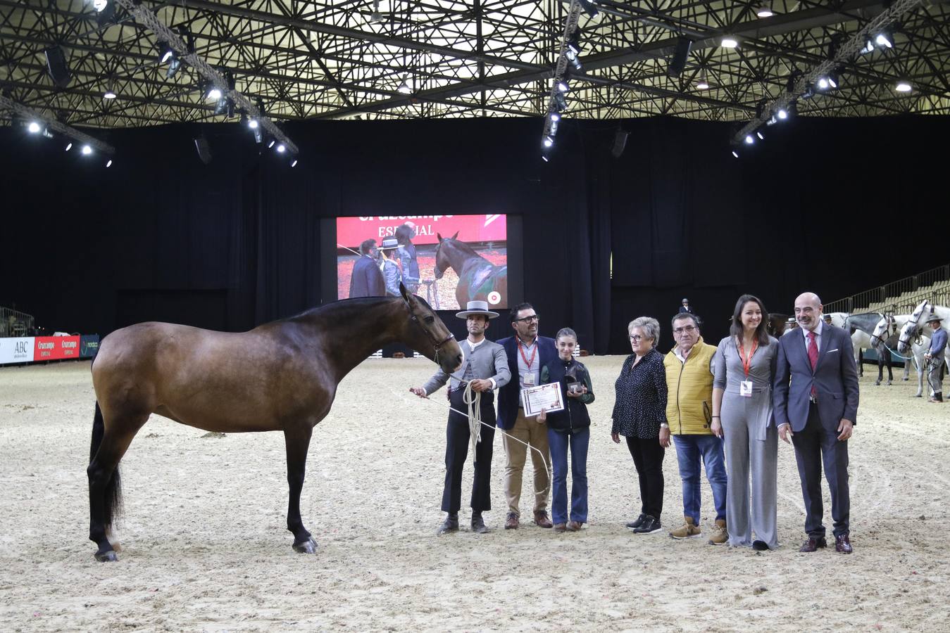 Caballistas y caballos recibieron este domingo sus premios como colofón a una gran edición de Sicab