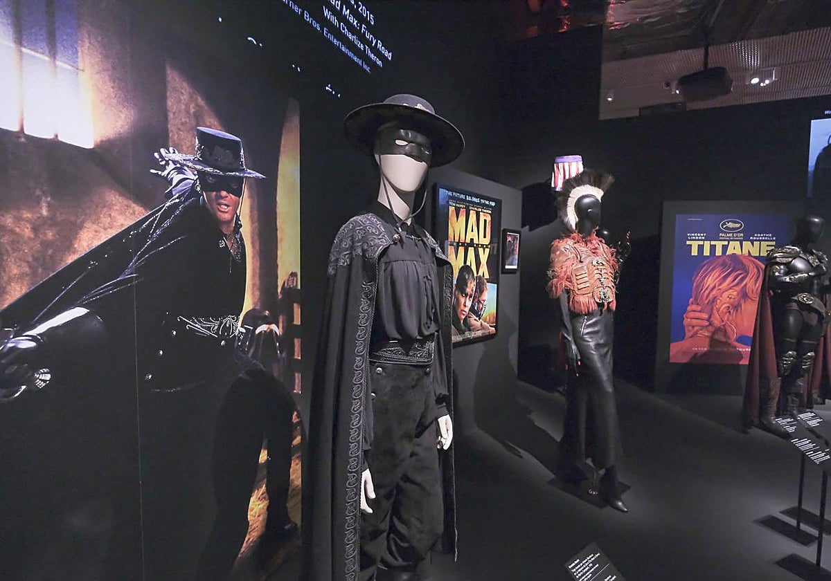 Exposición 'Cine y moda. Por Jean Paul Gaultier' en CaixaForum Sevilla