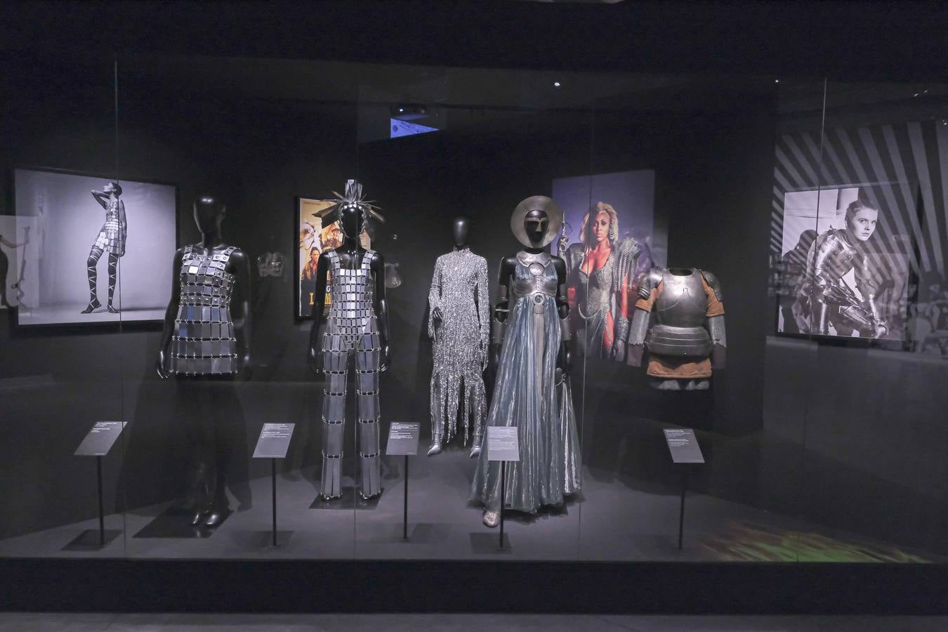 Exposición 'Cine y moda. Por Jean Paul Gaultier' en CaixaForum Sevilla