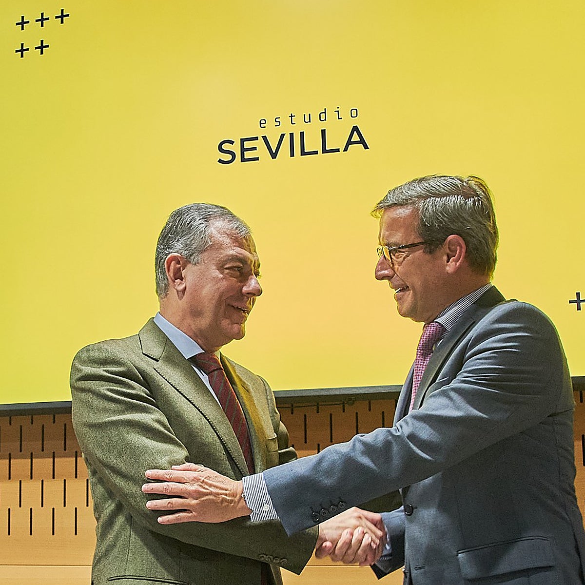 Sanz quiere que se construya en Sevilla uno de los aviones militares más modernos del mundo