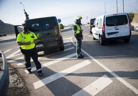 La mitad de las furgonetas denunciadas en Sevilla circulaban sin la ITV en regla