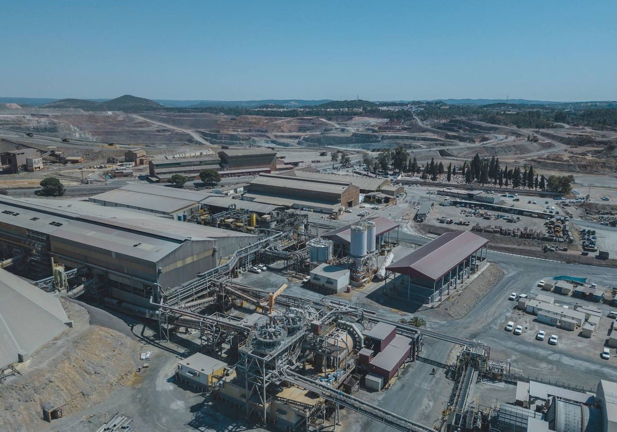 Instalaciones industriales de la mina de Riotinto en la Faja Pirítica de Huelva