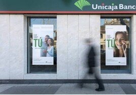 Unicaja, la única cotizada andaluza que se revaloriza en Bolsa en 2022