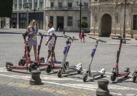 La empresa de patinetes Reby abandona sin previo aviso su actividad en Sevilla