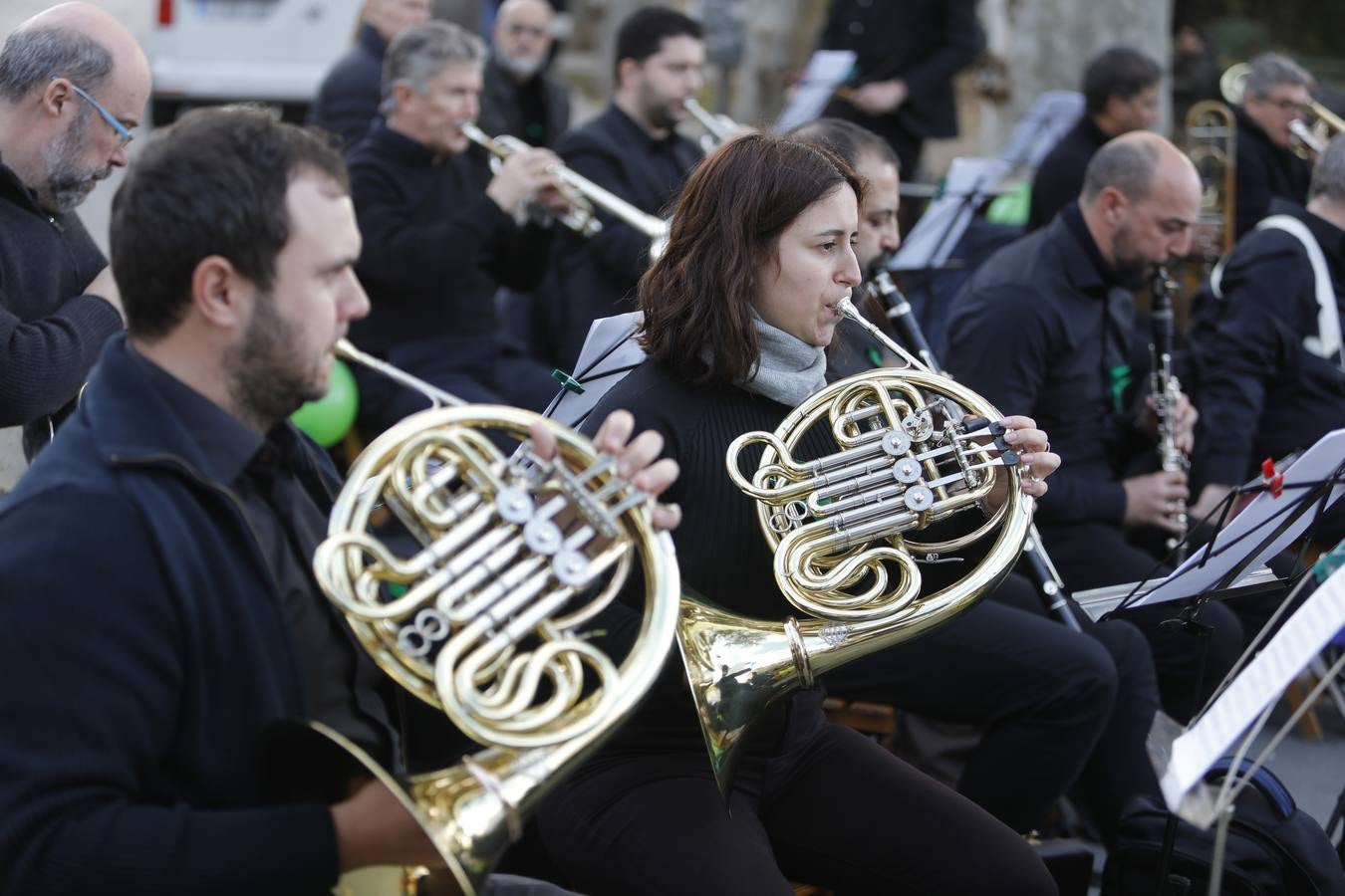 Los músicos de la ROSS se movilizan en la Puerta de Jerez de Sevilla para reivindicar sus derechos