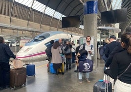 Renfe cancela la venta de billetes para este martes por la avería del AVE que afecta a decenas de trenes