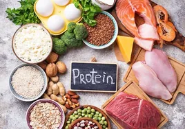 ¿En qué consiste la dieta hiperproteica y por qué puede ser perjudicial para la salud?