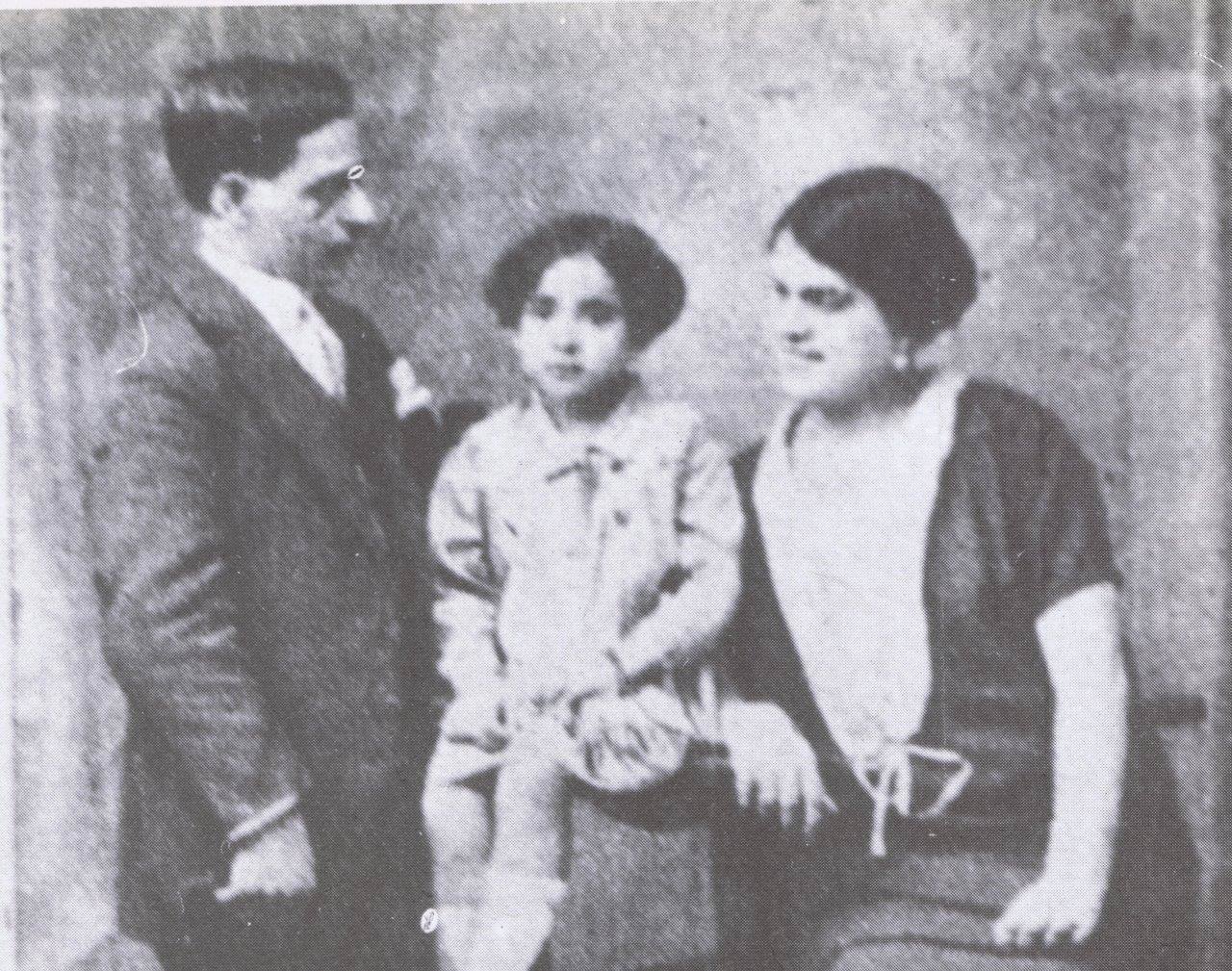 Lola Flores, genio y figura, en imágenes