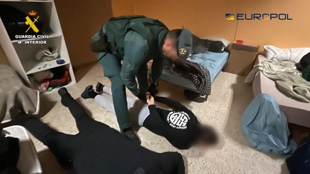 La Guardia Civil detiene a varios de los miembros de la organización