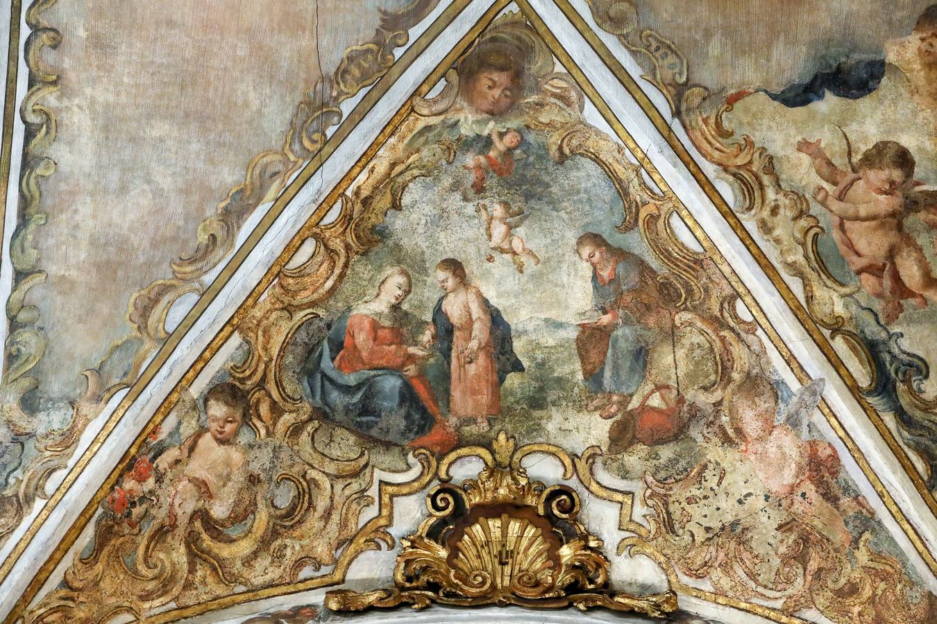 Visita a la nueva fase de restauración de las pinturas murales de la capillita de San José