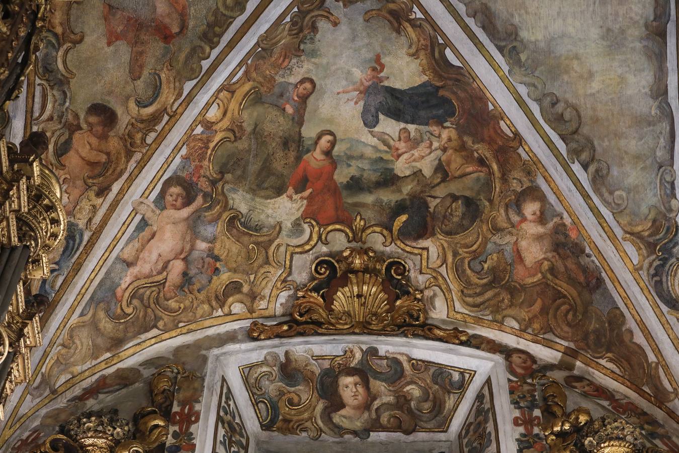 Visita a la nueva fase de restauración de las pinturas murales de la capillita de San José