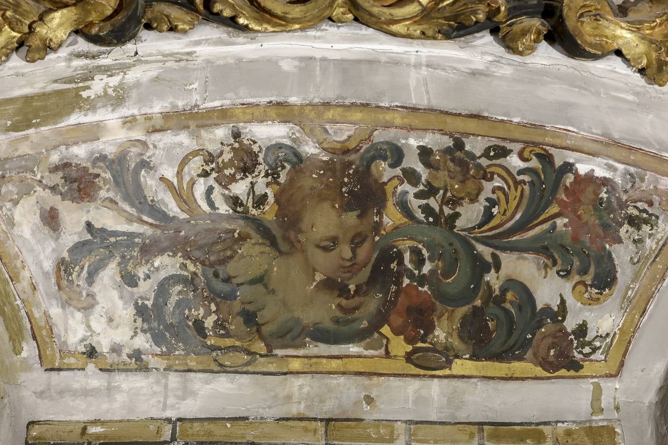 Visita a la nueva fase de restauración de las pinturas murales de la capillita de San José