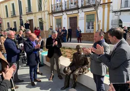 Inaugurada una escultura de Antonio Mairena en su localidad