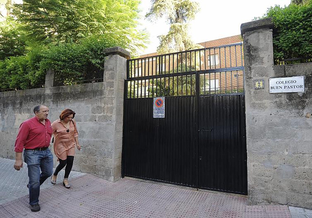 Entrada del colegio Buen Pastor