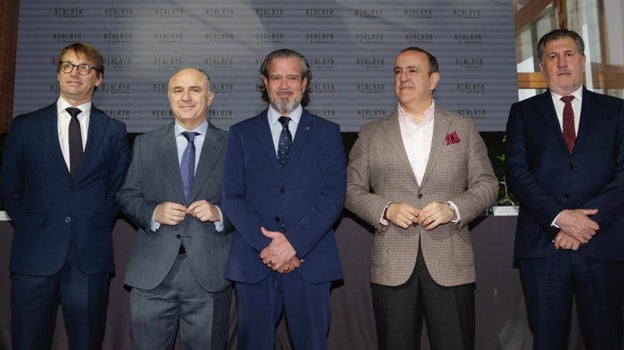 Jordi Soldevila, Juan Ignacio Zafra, Amancio López, Francisco Páez y Víctor Manuel González