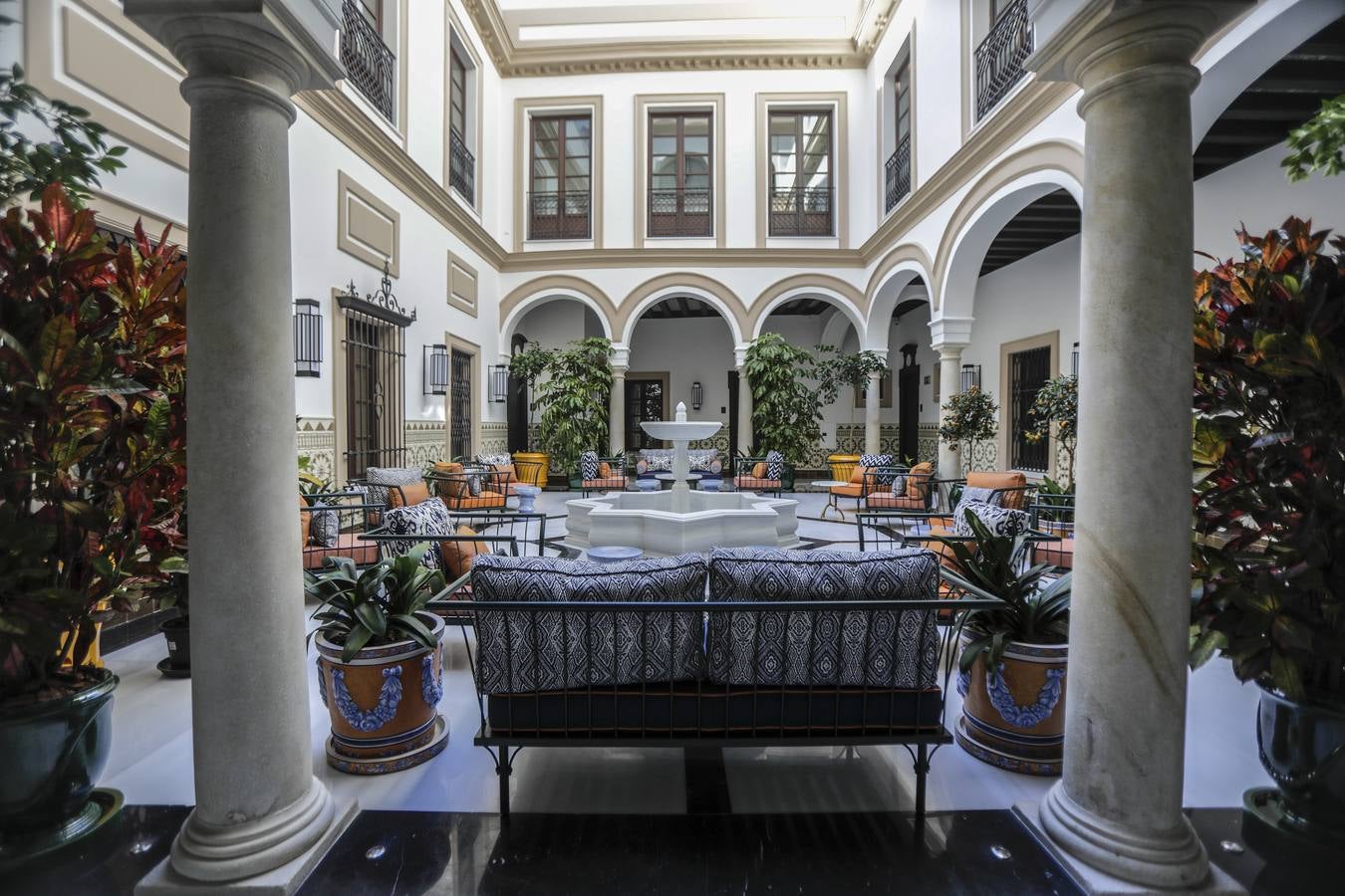 Instalaciones del hotel sevillano Don Ramón