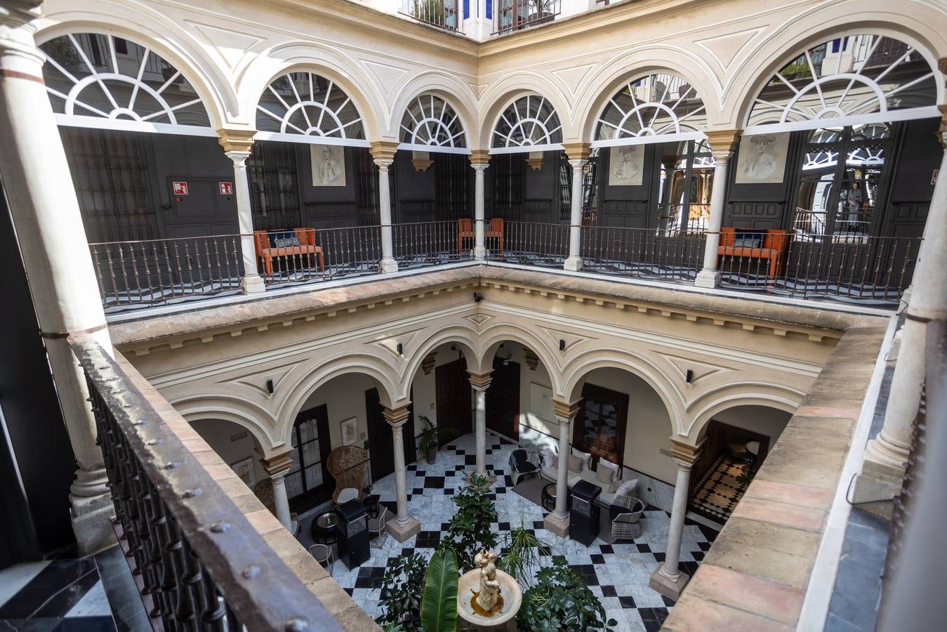 Instalaciones del hotal Palacio de Villapanés